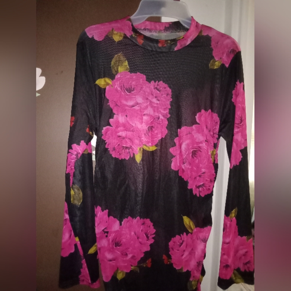 Cute floral dress 👗🖤